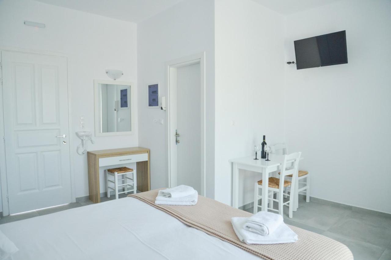 Zeras Apartments Adamantas  Exterior photo