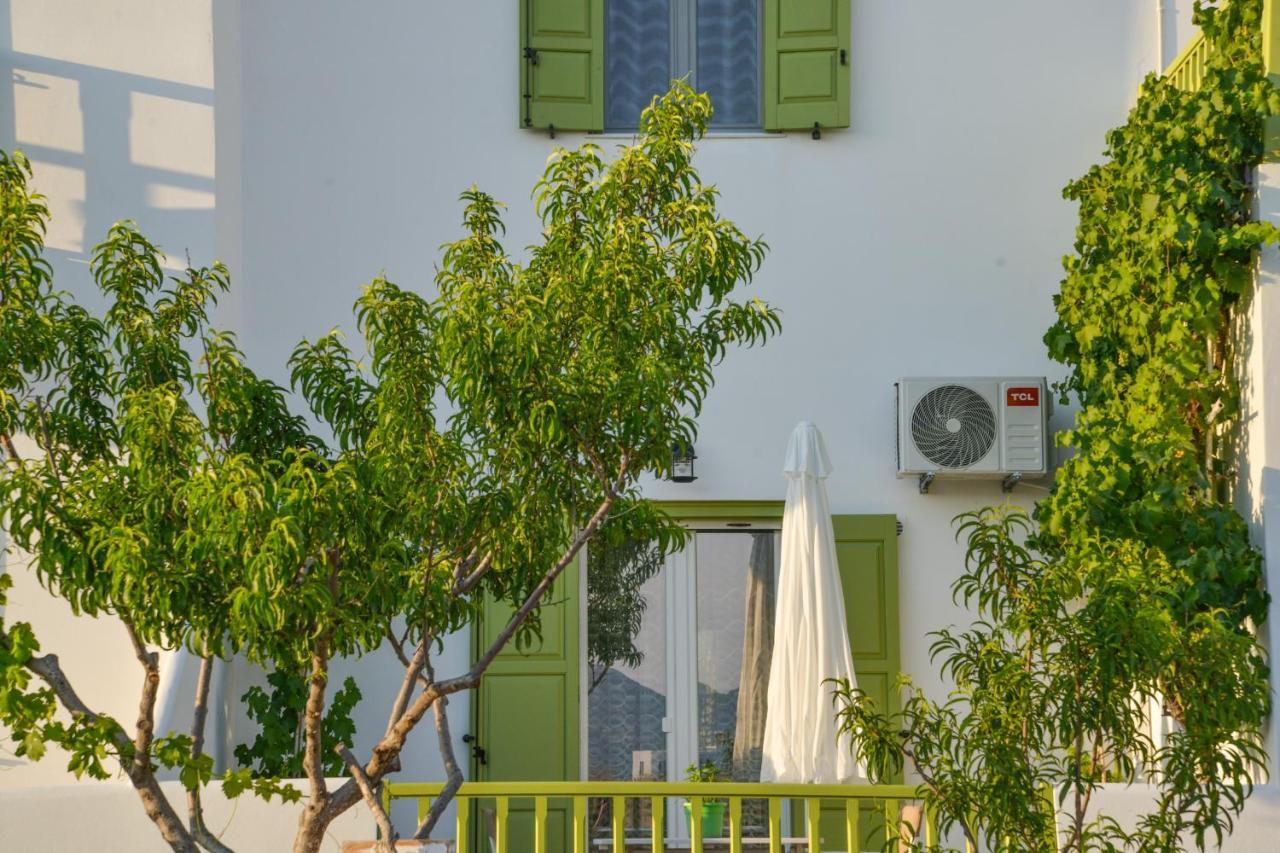 Zeras Apartments Adamantas  Exterior photo